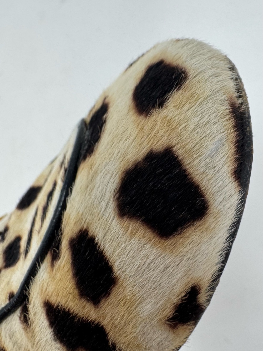 Gucci Princetown Horsebit Mules - Leopard Calf
Hair - Size 38.5 IT - Picture 10 of 15